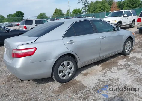 2009 Toyota Camry Le/Se/Xle z USA, uszkodzony, nr VIN 4T4BE46K79R074226